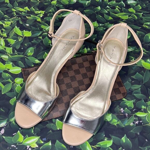 Silver and cream, Tahari heels - Picture 3 of 8